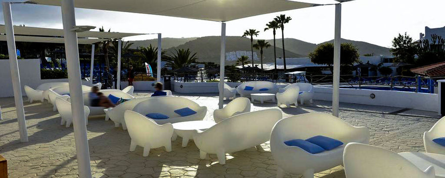 Soluciones eficaces para decorar la terraza de tu negocio.