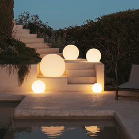 Outdoor Lighted Sphere Solar, Plug-In And Floating Options – Buly