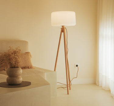 DESIGN FLOOR LAMP WITH WOODEN LEGS CHLOE 140 | INTERIOR USE