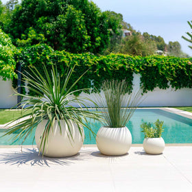 Large Round Outdoor Planter 27 Inch Smooth Finish – Dalia