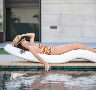 Rasa sun lounger for swimming pools, hotels and beach clubs